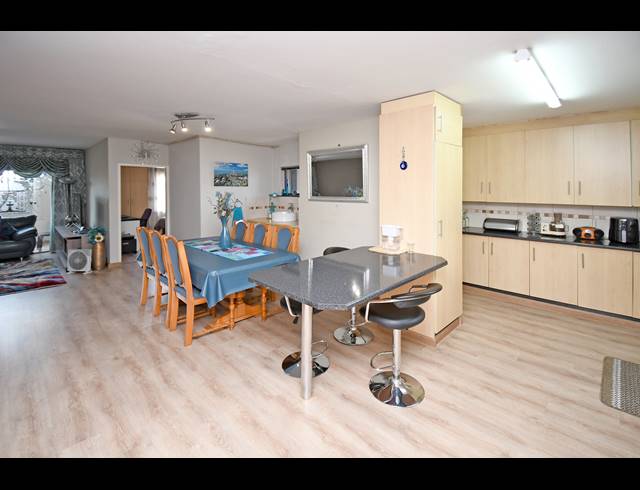 4 BEDROOM APARTMENT FOR SALE IN FORDSBURG